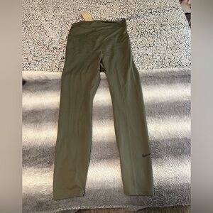Nike women’s training leggings, olive green color, high waisted